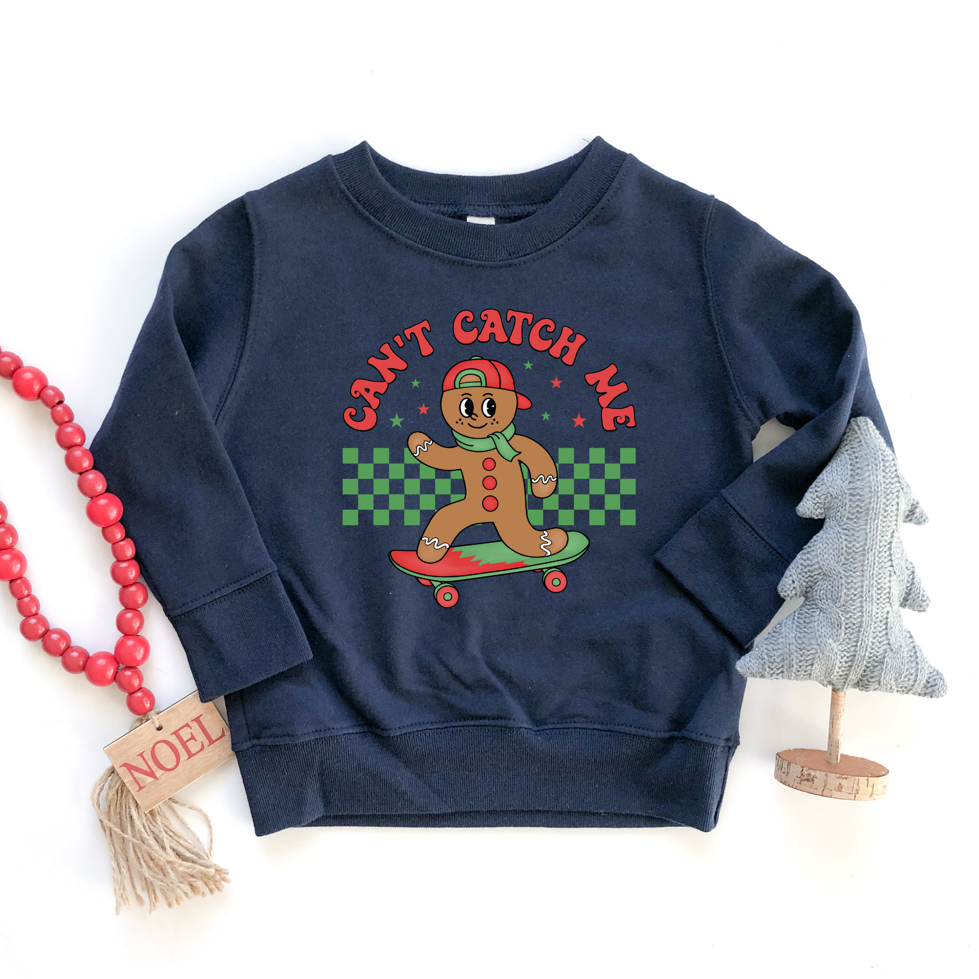 Can't catch me gingerbread man Christmas crewneck sweatshirt for toddlers and kids 