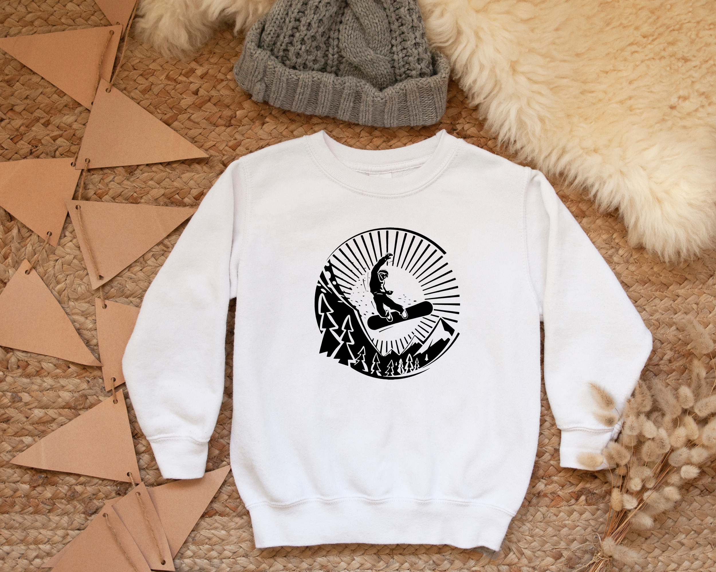 kids snowboarding sweatshirt in white